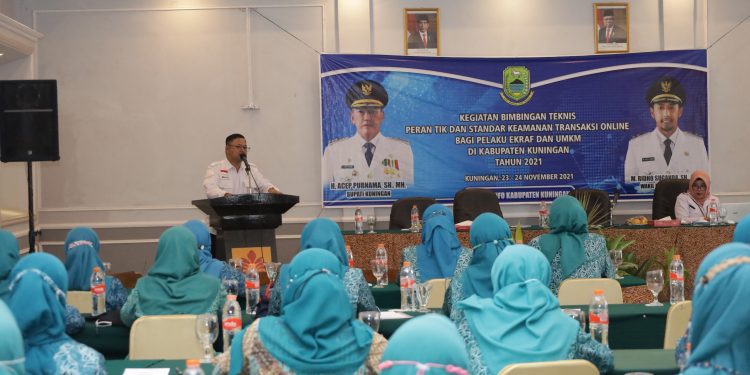 Pelaku Ekraf Dan UMKM Ikuti Bimtek Peran TIK Dan Standar Keamanan Transaksi Online