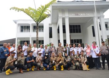 Cegah Penyebaran PMK, Satgas Pengendalian Monitoring Ke Kandang Sapi