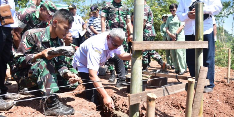 Peletakan Batu Pertama Pembangunan Masjid Syekh Mansyur di Area Agrowisata