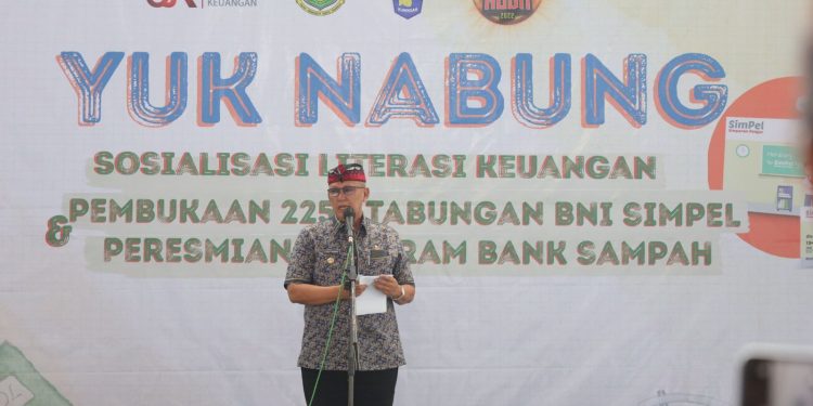Bupati Acep Dukung Gerakan Ayo Menabung Untuk Generasi Muda