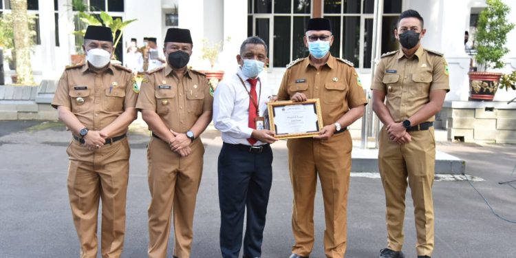 Pemerintah Kabupaten Kuningan Raih Penghargaan Terbaik Kinerja Pengelolaan Dana Desa Tahun 2021