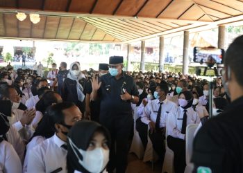 Bupati Lantik 1.042 Pegawai Pemerintah Dengan Perjanjian Kerja (P3K)