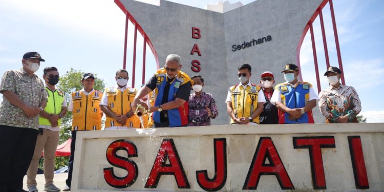 Bupati Kuningan Resmi Memfungsionalkan Jalan Lingkar Timur