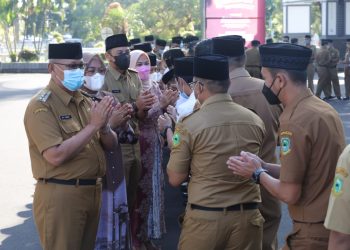Usai Pimpin Apel Pagi, Bupati Kuningan Bersama Jajaran Bermusafahah