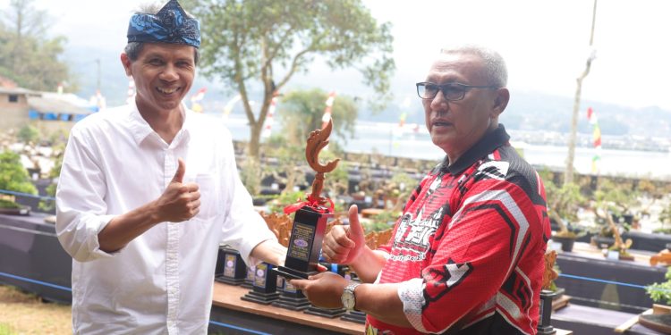 Buka Kontes Bonsai, Bupati : Jika Ditekuni, Potensi Ekonomi Menjanjikan