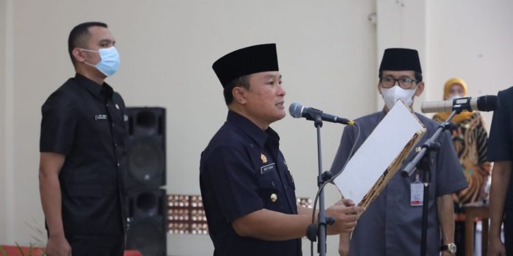 Pengambilan Sumpah Jabatan Kepala Sekolah Dan Pengawas Di Kuningan, Sekda : Jadilah Panutan Yang Baik Untuk Siswa