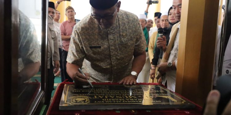 Tasyakuran Pembangunan Menara Masjid Al-Munajat, Bupati : Mari Bersama Sama Kita Bersyukur Dan Memakmurkan Masjid Ini