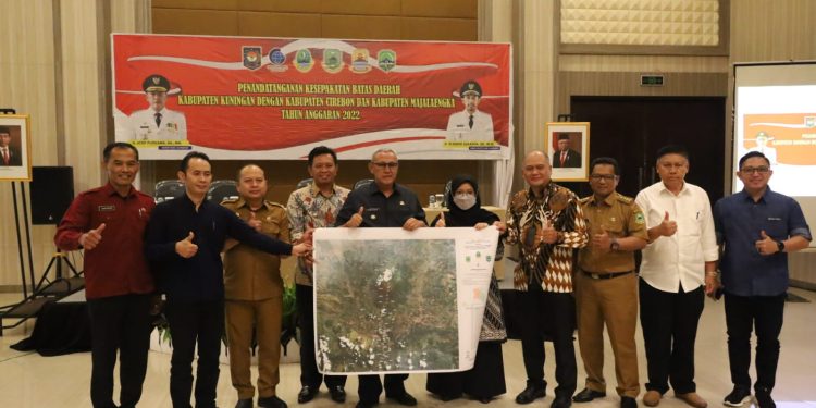 Penandatanganan Kesepakatan Batas Daerah Kabupaten Kuningan Dengan Kabupaten Cirebon dan Majalengka.