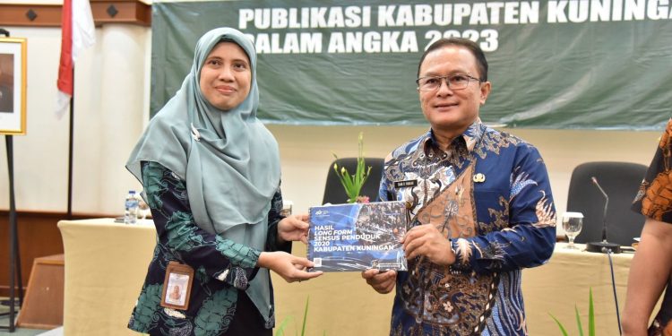 BPS Kuningan Gelar FGD “Kuningan Dalam Angka 2023”