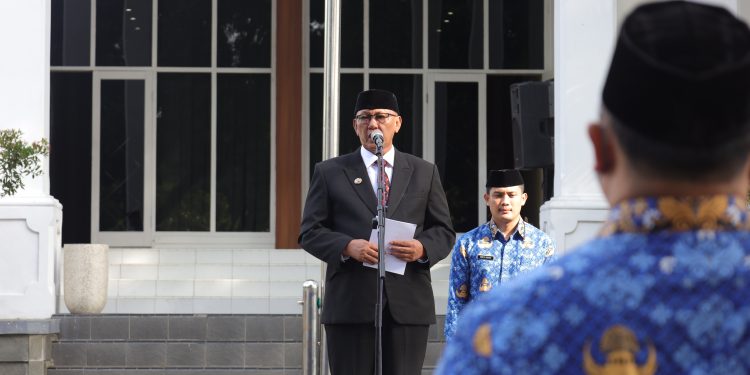 Pimpin Upacara Hari OTDA, Bupati Kuningan Ajak ASN Bekerja Kolaboratif