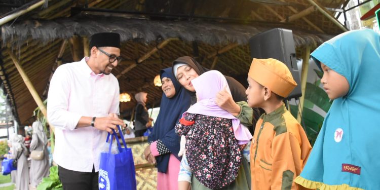 Wabup Ridho: “Mari Bersama Membahagiakan Anak Yatim”