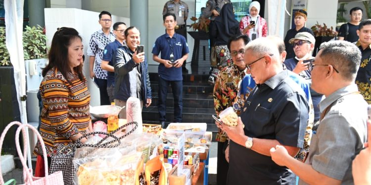 Bupati Acep Buka Kick Off UMKM Juara, Sebanyak 180 UMKM Di Bina Biar “Melek” Digital