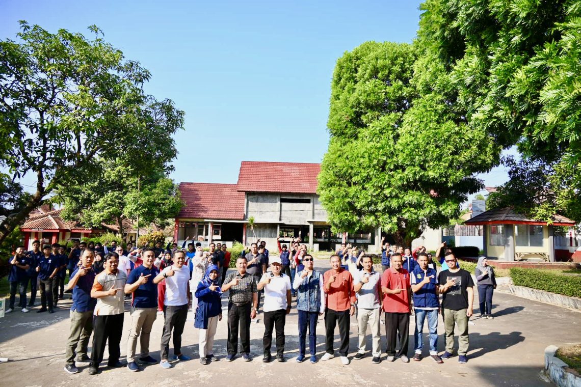 Pimpin Apel Pagi di Disnakertrans , Sekda Dian : ASN Harus Siap Hadapi Era Kecerdasan Buatan