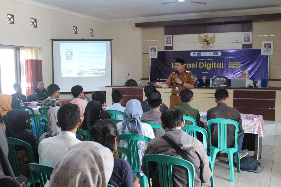 Seminar Literasi Digital, Kadiskominfo Kuningan : Pentingnya Regulasi Komunikasi di Ruang Digital