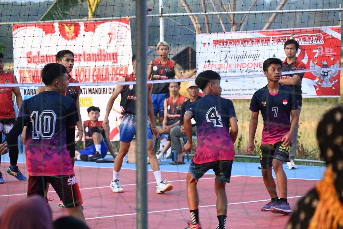 Hadapi HUT RI dan Hari Jadi Kuningan, Tunas Sakti Mandiri Cihaur Gelar Laga Voli Antar Desa