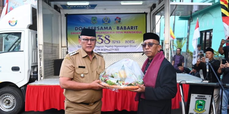 Do’a Bersama-Babarit Milangkala Desa Maniskidul, Bupati Ajak Lestarikan Nilai-nilai Tradisi