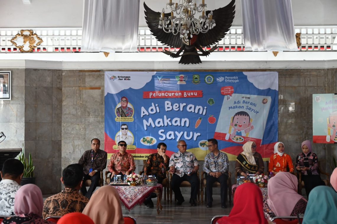 Bunda Paud Kuningan Luncurkan Buku “Adi Berani Makan Sayur”