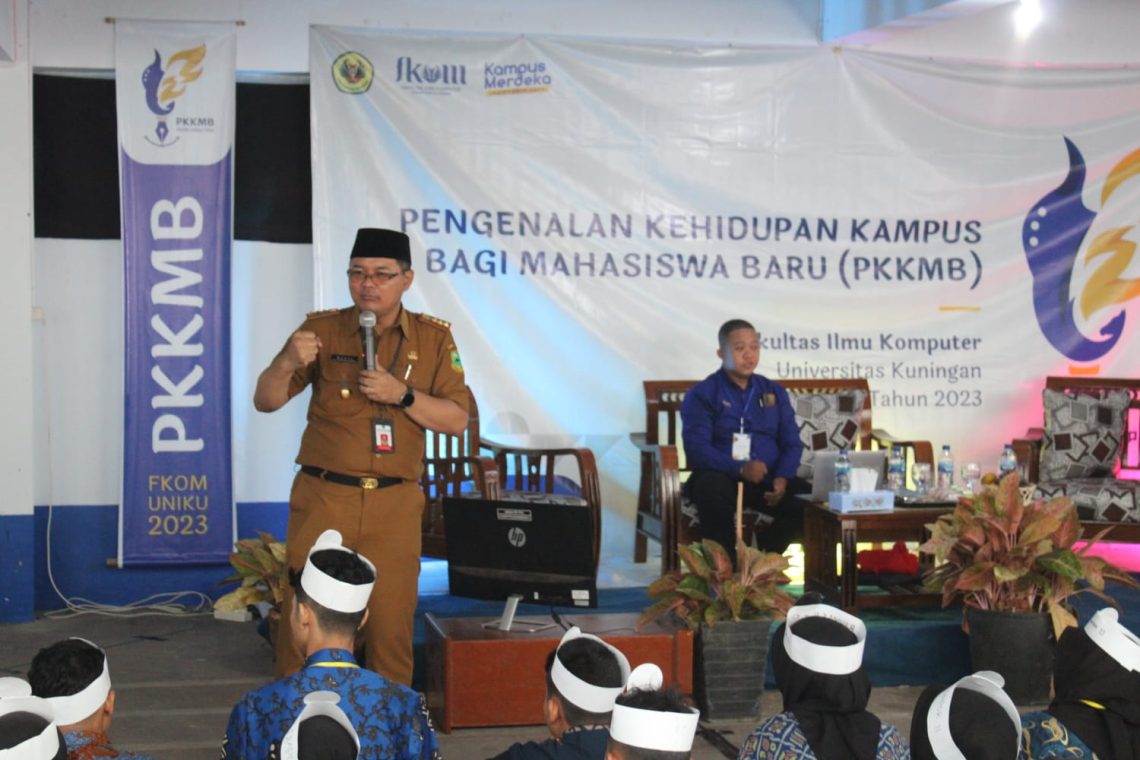 Beri Kuliah Umum di FKOM Uniku, Kadiskominfo Kuningan: Mari Bangun Talenta Digital