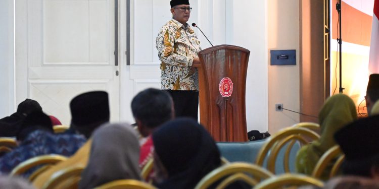 Sebanyak 310 Mahasiswa STKIP Muhammadiyah Kuningan Diwisuda, Bupati Berharap Para Lulusan Peka Terhdap Kemajuan TIK