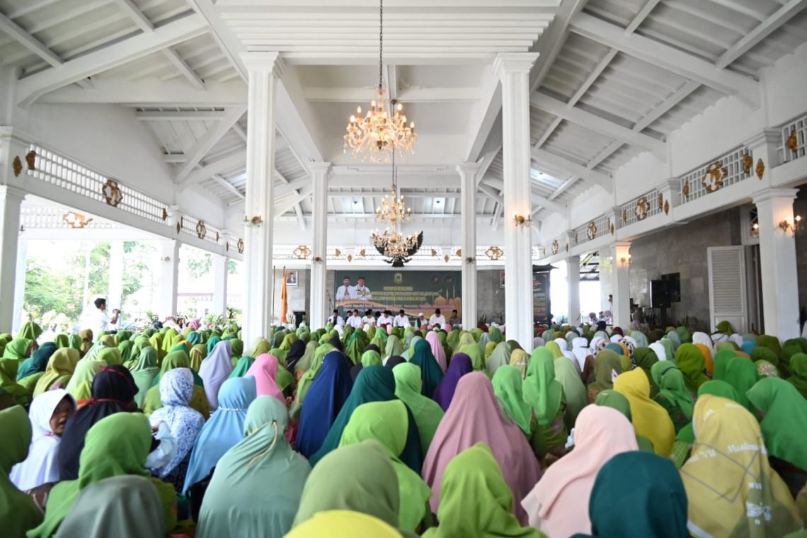 Di Pendopo, Peringatan Maulid Nabi Muhammad SAW Tingkat Kabupaten Kuningan di Gelar
