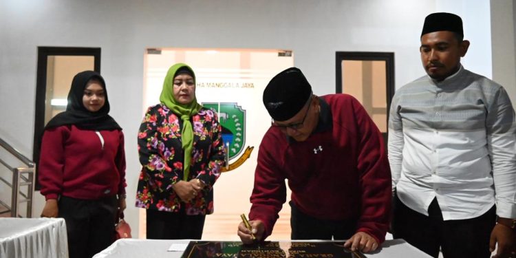 Berdiri Megah, Gedung Serbaguna Desa Pamijahan Diresmikan Bupati Acep