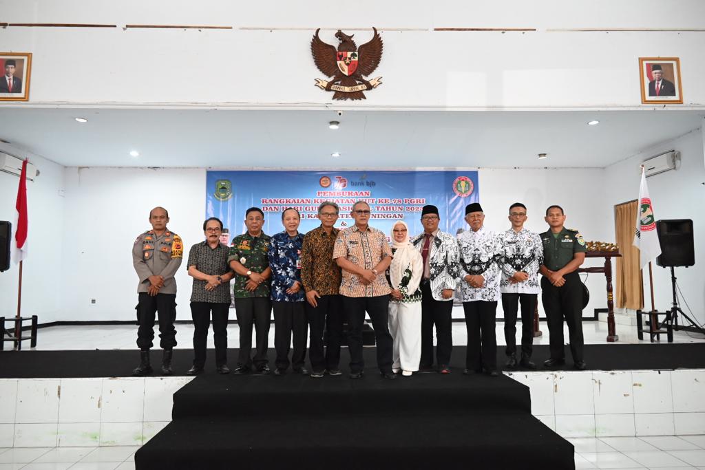 Rangkaian HUT PGRI Ke 78 di buka Bupati Acep, Media Tingkatkan Kompetensi dan Profesionalisme Guru 