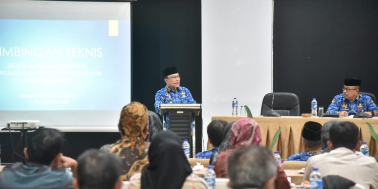 Bimtek Sosialisasi Implementasi Pengawasan Perizinan Berusaha Berbasis Risiko, Sekda Dian ; Wujudkanlah Ide Gagasan Dengan Kreatif dan Inovatif