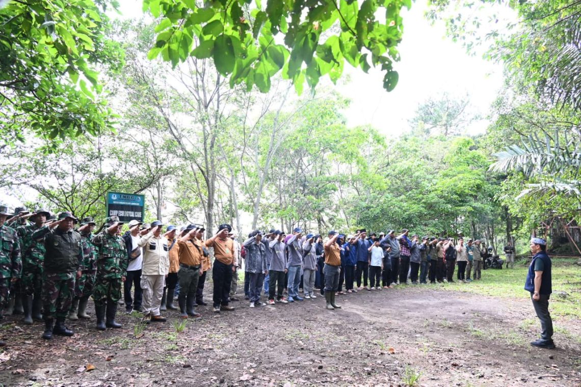 Pj Bupati Kuningan Lakukan Penanaman Pohon Bersama di Lahan Bekas Kebakaran Hutan Kawasan TNGC