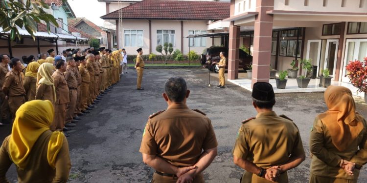 Pimpin Apel Pagi di Diskanak, Pj Bupati Amanatkan 4 Hal ini