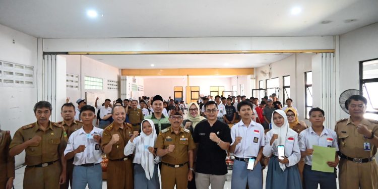 Terobosan Disdukcapil ; Ratusan Siswa SMK Auto Matsuda Sumringah Dapat KTP