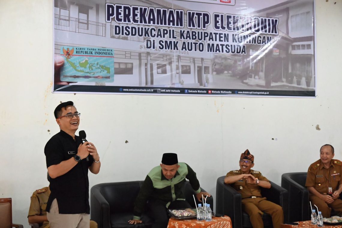 Terobosan Disdukcapil ; Ratusan Siswa SMK Auto Matsuda Sumringah Dapat KTP