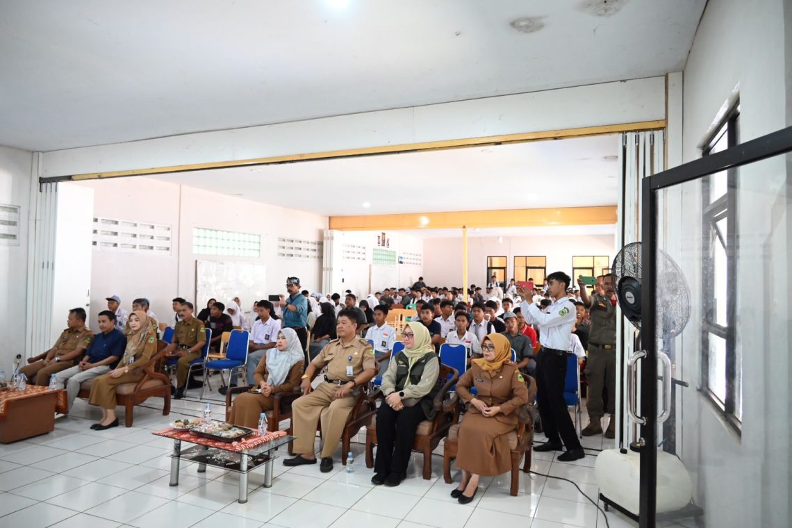 Terobosan Disdukcapil ; Ratusan Siswa SMK Auto Matsuda Sumringah Dapat KTP