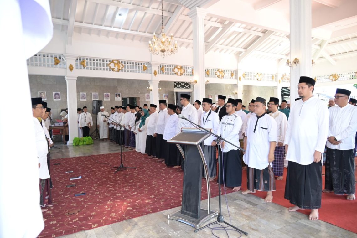 Kepengurusan DKM Masjid At-Taufiq KIC dibentuk, Iip Hidajat Dorong ASN Makmurkan Masjid Setelah Pindah Gedung Setda