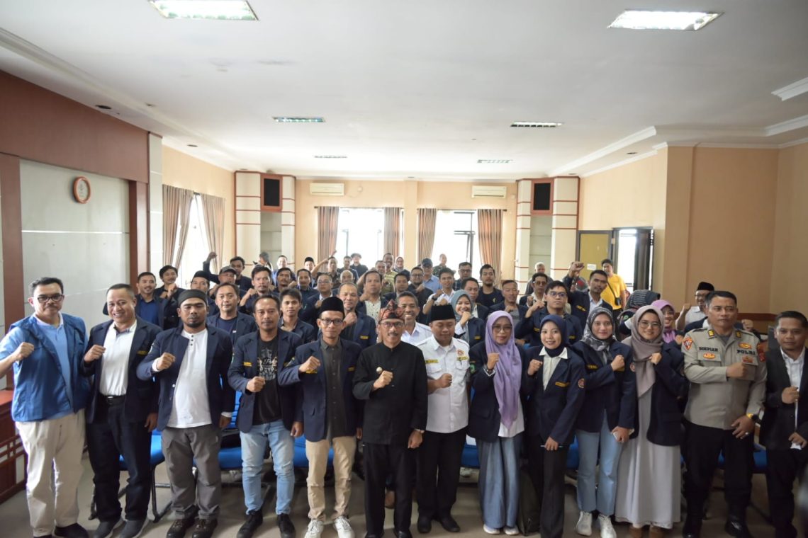 Perdana Gelar Raker, Karang Taruna Kabupaten Kuningan di Beri Challenge oleh Iip Hidajat