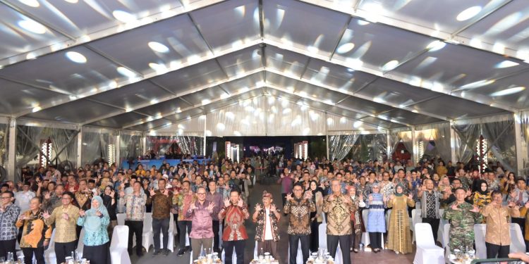 Opening Ceremony Ciayumajakuning Entrepreneur Festival (CEF) ke 9, Pj Bupati Kuningan Serukan ‘Beu Jajan di Kuningan’