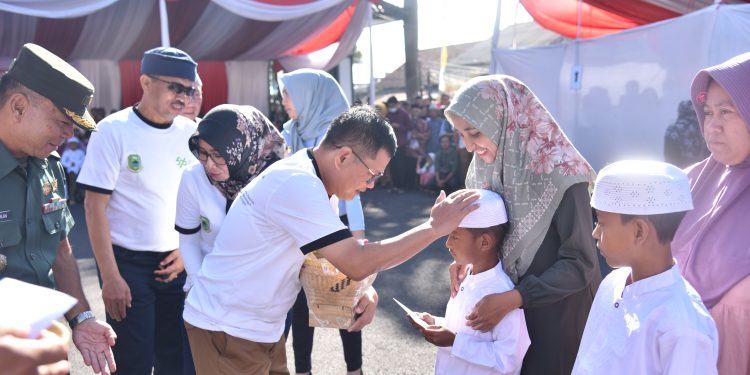 Peringati  HUT RI Dan Hari Jadi Kuningan, 115 Anak di Khitan Masal