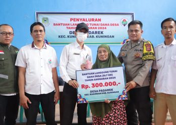 Pemdes Padarek Salurkan BLT DD Tahun 2024