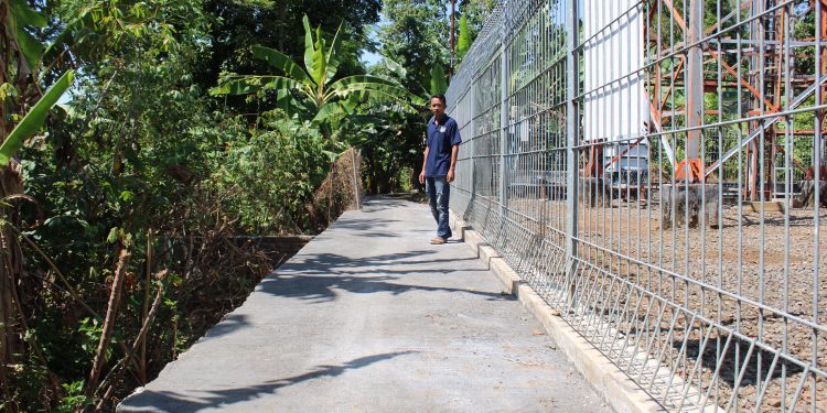 Permudah Akses Antar Dusun, Pemdes Bojong Bangun Jalan Lingkungan