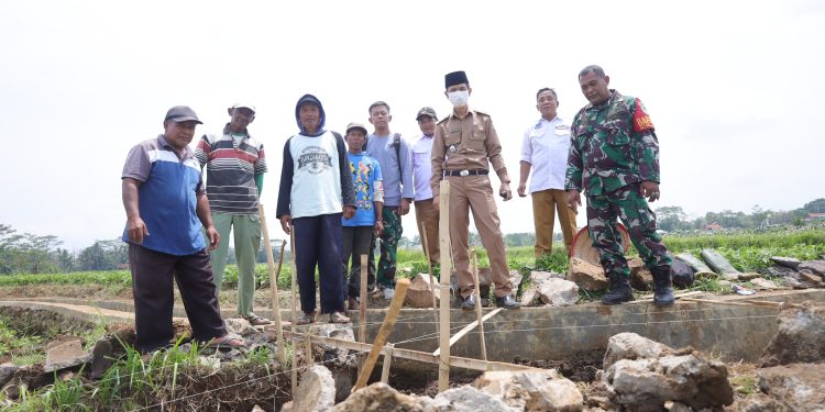 Pemdes Padarek Terus Genjot Pembangunan Infrastruktur Pertanian