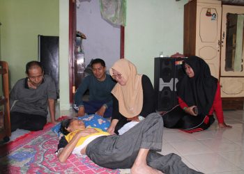 “Sapa Warga” Bentuk Kepedulian Sosial Pemdes Cikahuripan Kepada Masyarakat