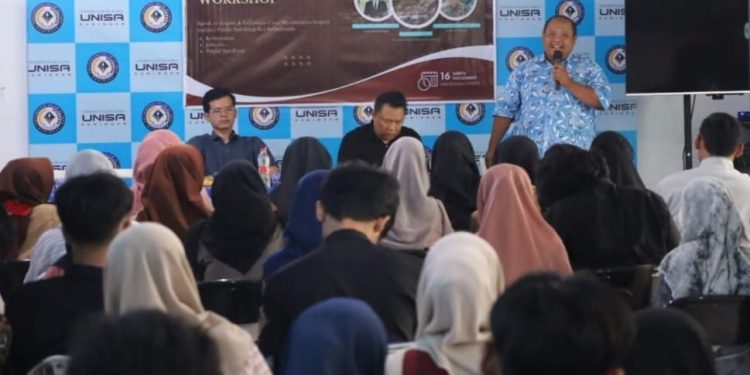 Mahasiswa dan Siswa Antusias Ikuti Public Relation Workshop di UNISA Kuningan