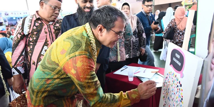 Pj Bupati Kuningan hadiri dan buka Lokakarya 7 Program Pendidikan Guru Penggerak Angkatan 11 di SMAN 1 Jalaksana