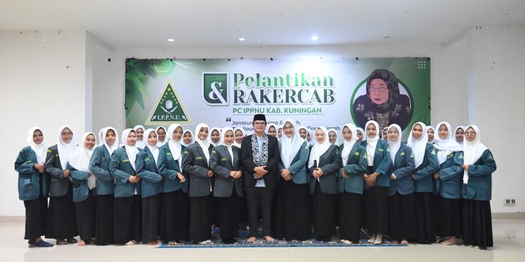 Pimcab IPPNU Baru Di Lantik, Pj Bupati Kuningan Titip Agar Selalu Berpegang Pada Nilai Ahlussunnah Wal Jama’ah dan Pancasila