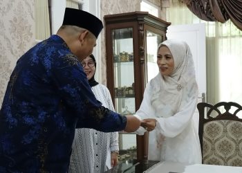 Empat Yayasan Sosial Terima Santunan dari Ketua LKKS Kuningan