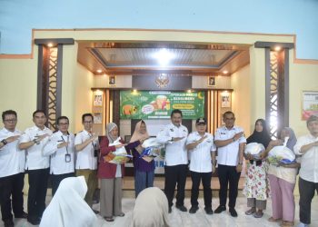 Operasi Pasar Bersubsidi di Desa Pangkalan Sebanyak 2925 paket dibagikan