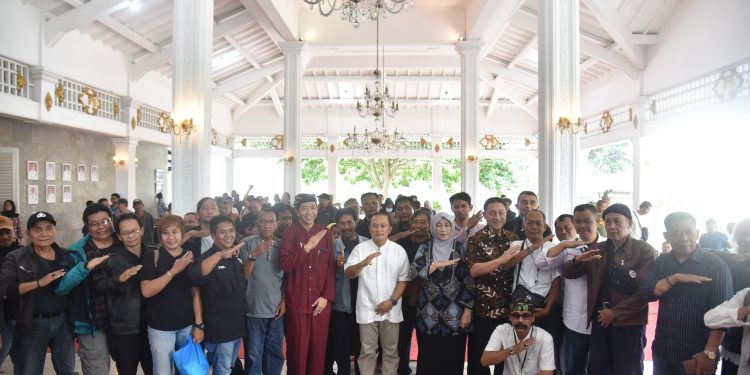 Jalin Silahturahmi, Bupati Dian dan Wabup Tuti kumpul Bareng Insan Pers di Pendopo