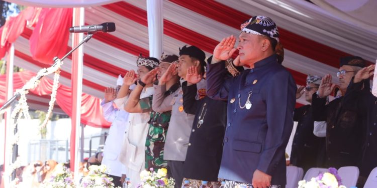 Hardiknas, Bupati Dian : Pendidikan adalah Jembatan Emas Menuju Hari Esok