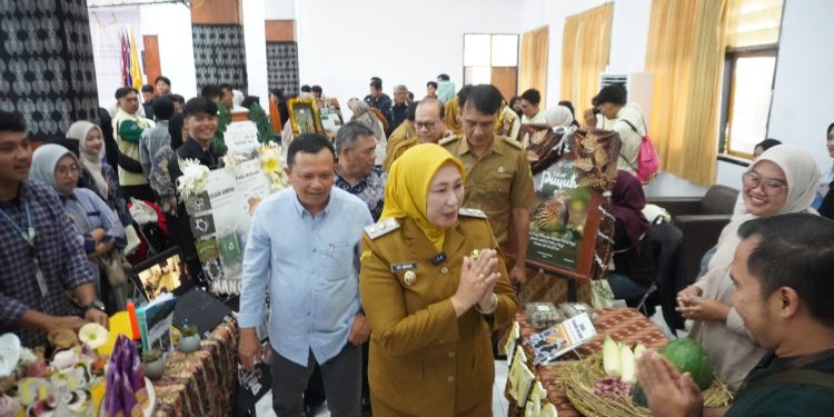 Wabup Tuti Hadiri KKN EXPO Universitas Kuningan, Presentasi Hasil Karya, Program, Serta Inovasi Mahasiswa