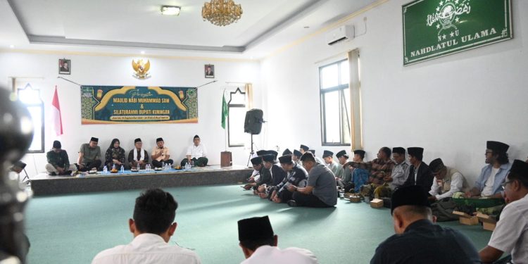 Peringatan Maulid Nabi di PCNU, Gema Sholawat Hangatkan Kebersamaan