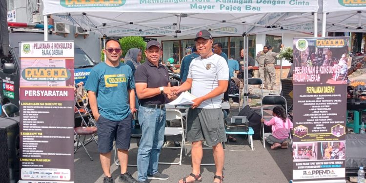 Bappenda Kerja Bareng Samsat Kuningan Buka Layanan Pajak di Car Free Day